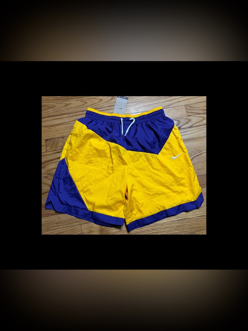Nike Basketball Shorts Loose Fit DNA 8”Woven Purple Yellow Men’s Sz New!